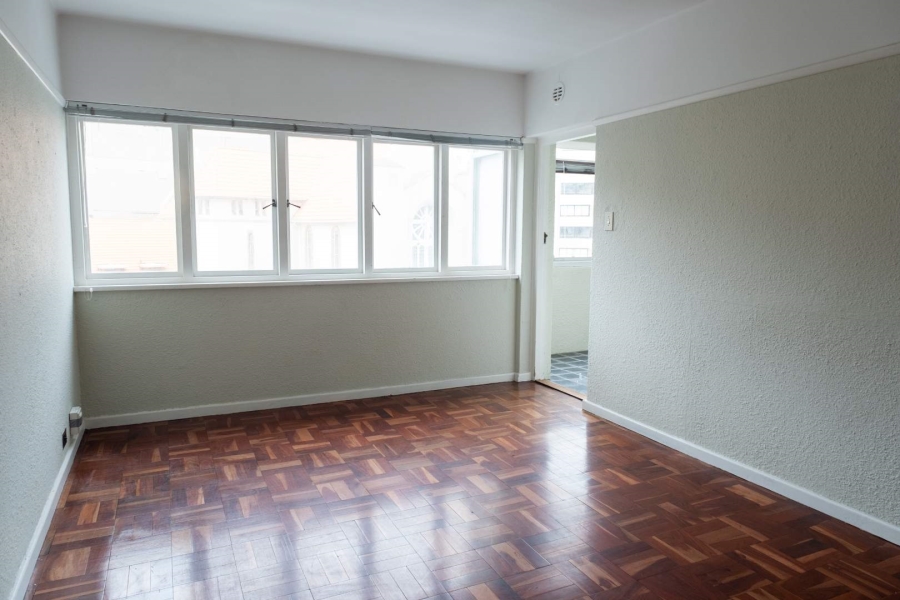 To Let 2 Bedroom Property for Rent in Sea Point Western Cape